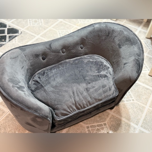 Enchanted Home Pet Ultra Plush Pet Bed in Dark Grey